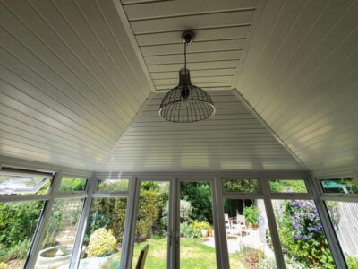 Nice ceiling with ceiling light